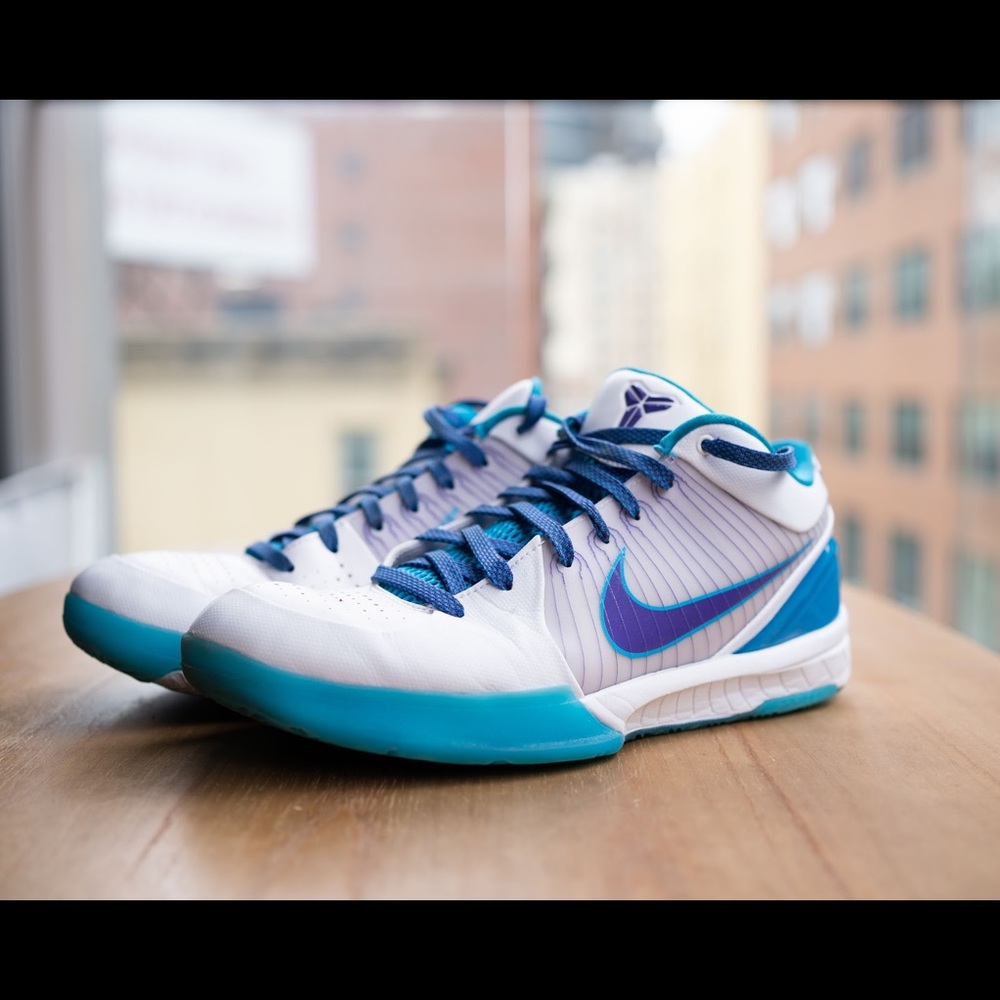 Men’s Nike Kobe IV Protro Basketball Shoes